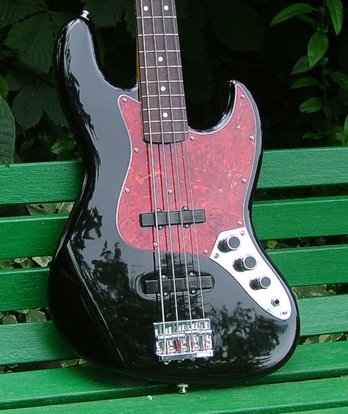 Jazz Bass with Alembic Activators