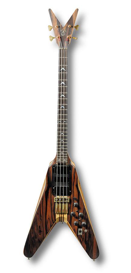 Alembic Flying V Bass total